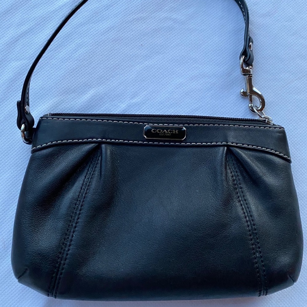 Black Leather Coach Wristlet